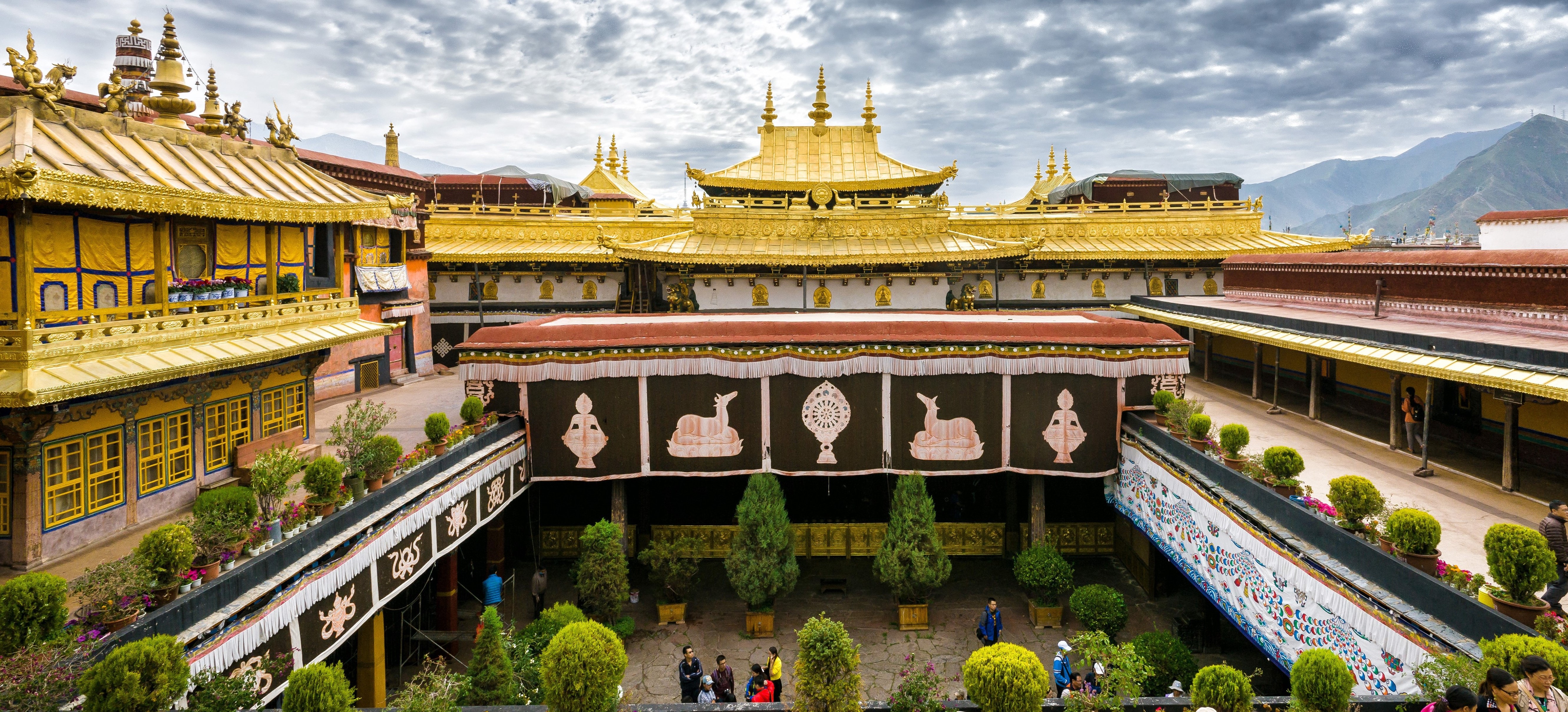 Resultado de imagem para Monastério Jokhang